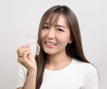 Maintaining-Your-Smile-Post-Invisalign